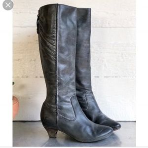 Frye Boots Steffi Back Zip Like New!!